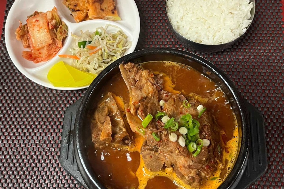 K1. Pork Bone Soup - Gamjatang