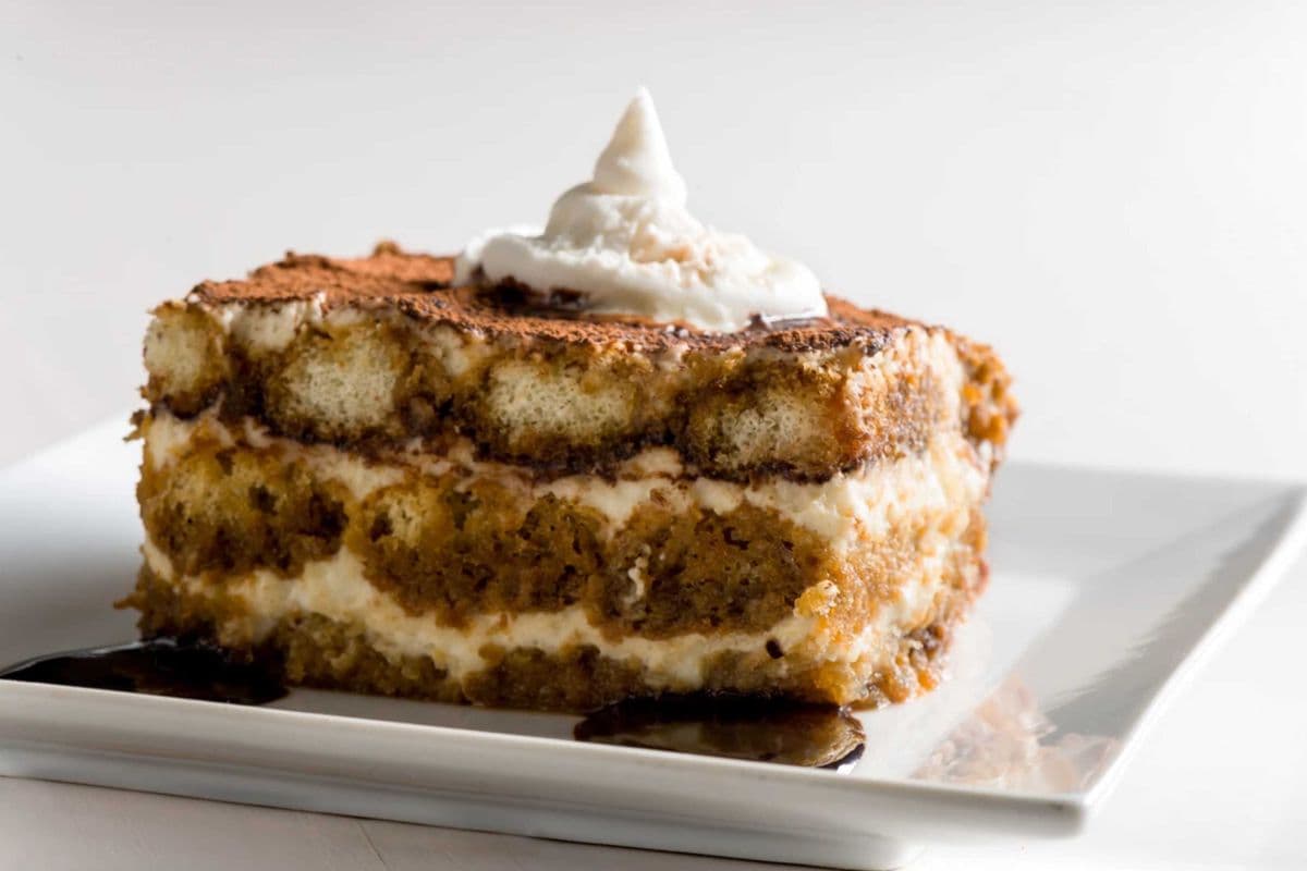 Tiramisu Cake