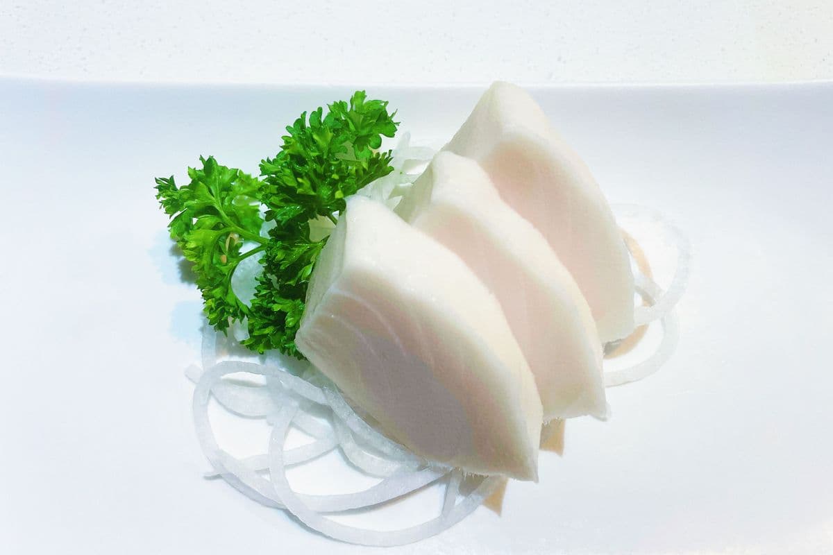 Oil Fish (White Tuna) Sashimi (3 pcs)