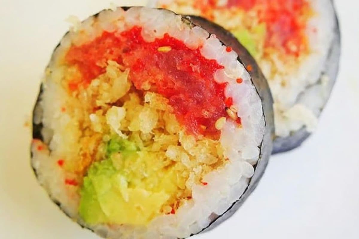 48. Futomaki au thon épicé / Spicy Tuna Futomaki
