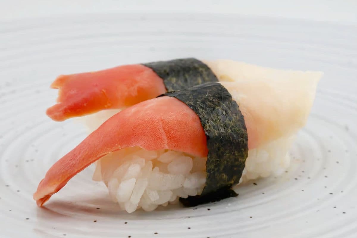 Clam Nigiri (2pcs)