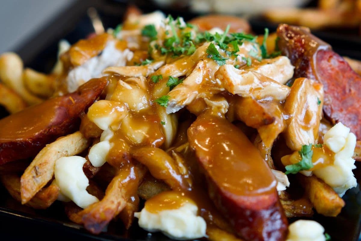Poutine 2 Viandes / 2 Meats Poutine