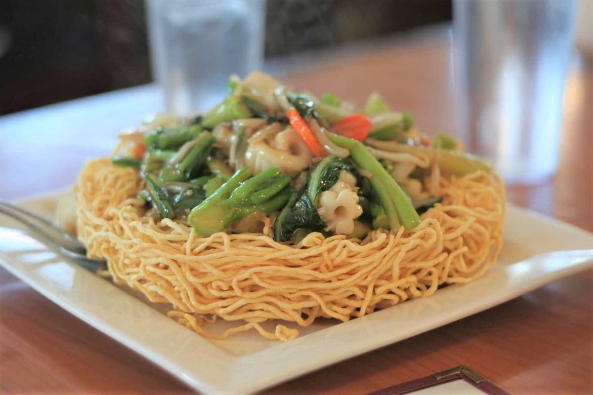 645 Vegetable Saigom Chow Mein