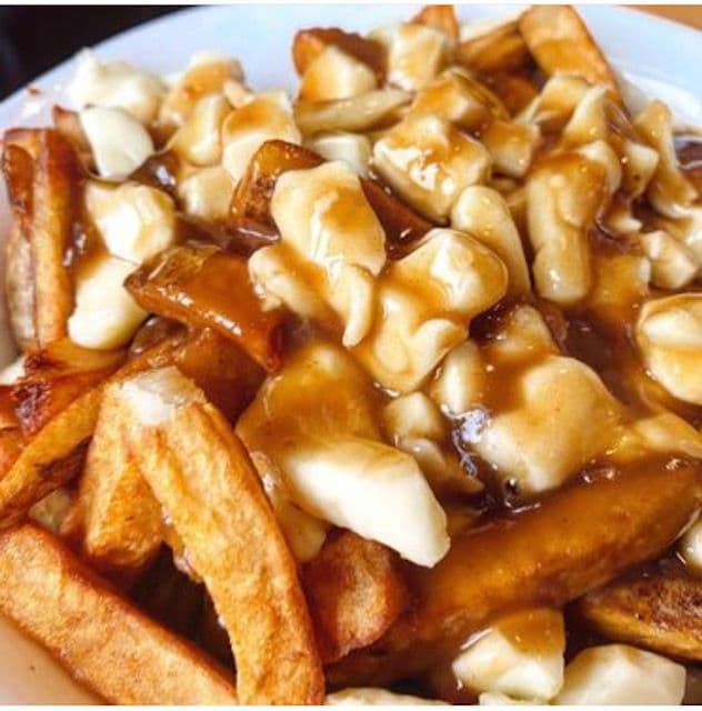 Poutine classique / Classic Poutine