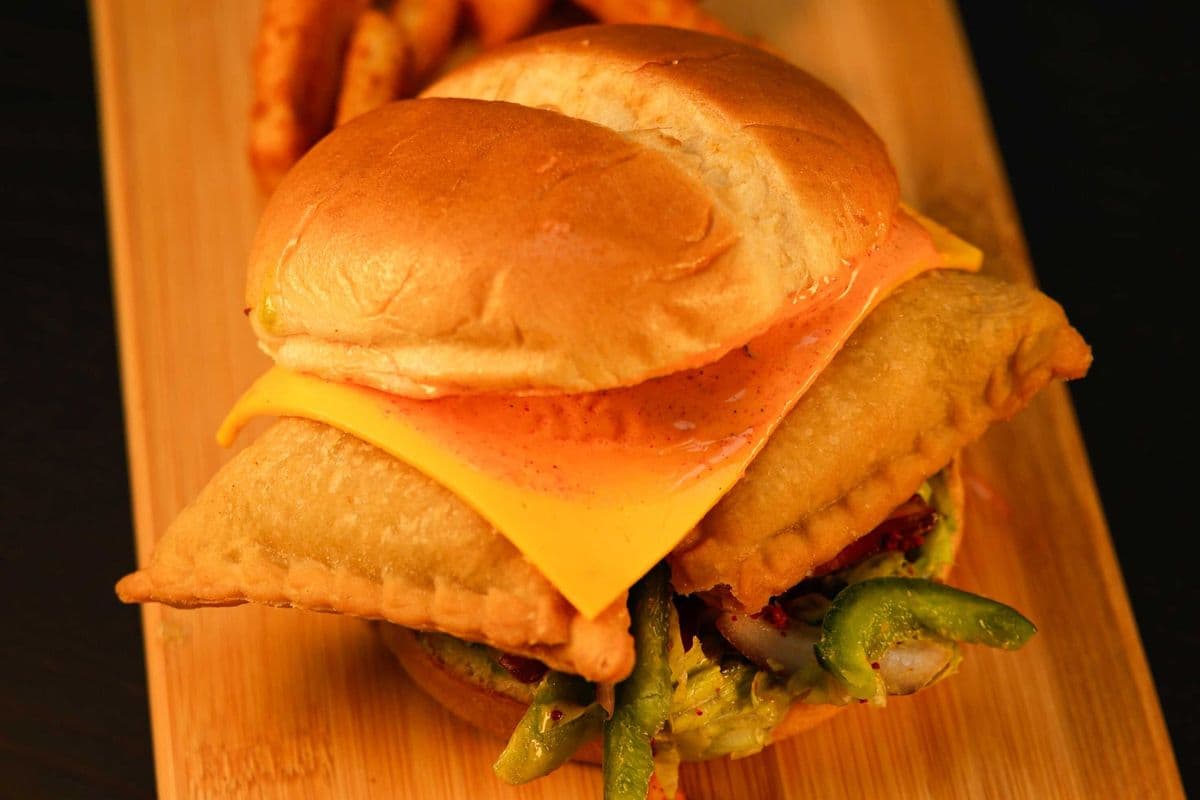 Samosa Burger