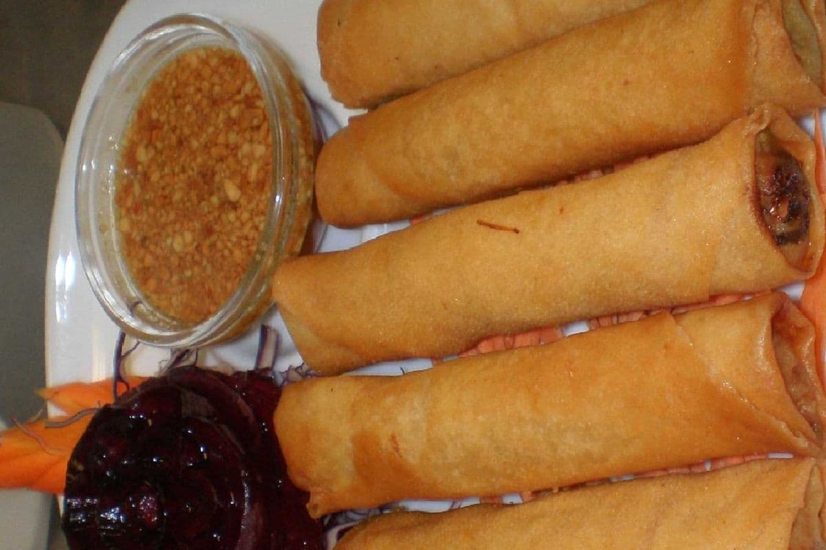 A7. Crispy Spring Rolls (4 pcs)