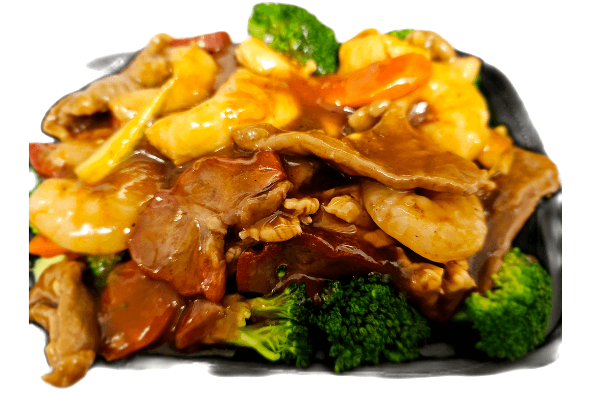 E6. Special Hong Kong with Pan-Fried Noodles