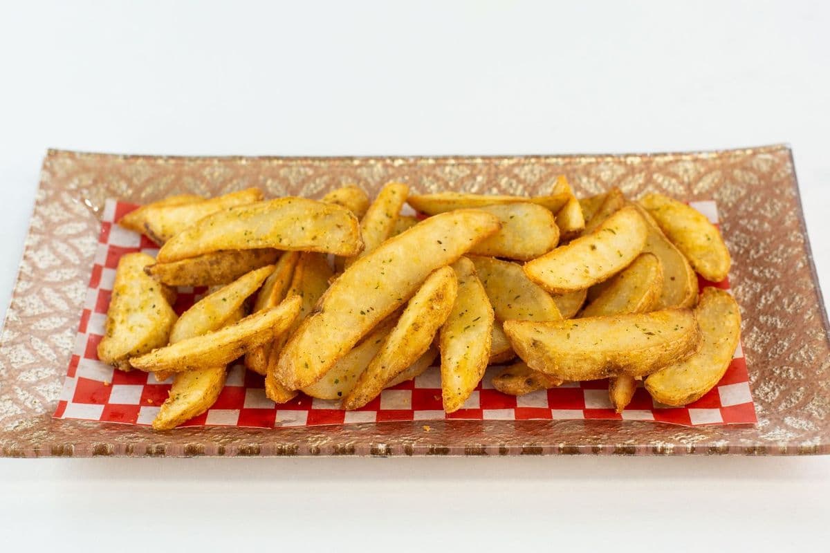 Potato Wedges (830 Cal)