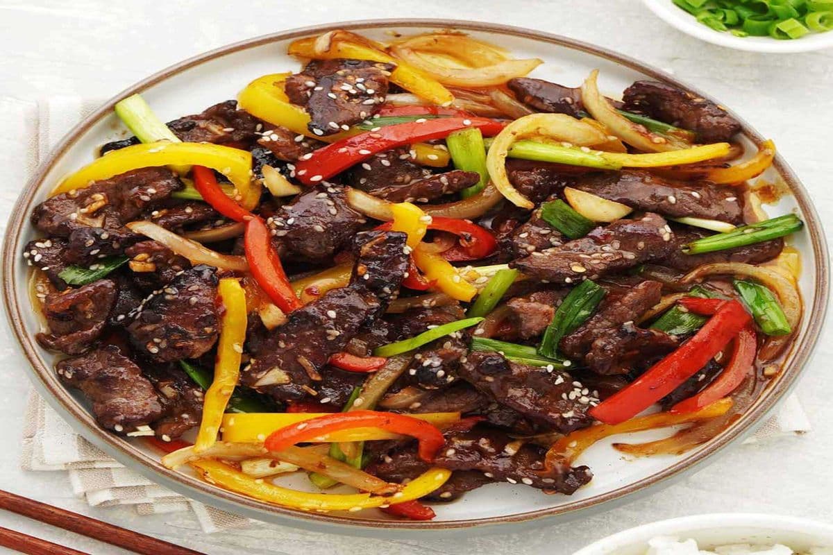 34. Beef with Your Choice of Sauce