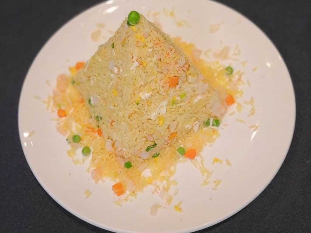 Seafood Fried Rice with Garlic/D127