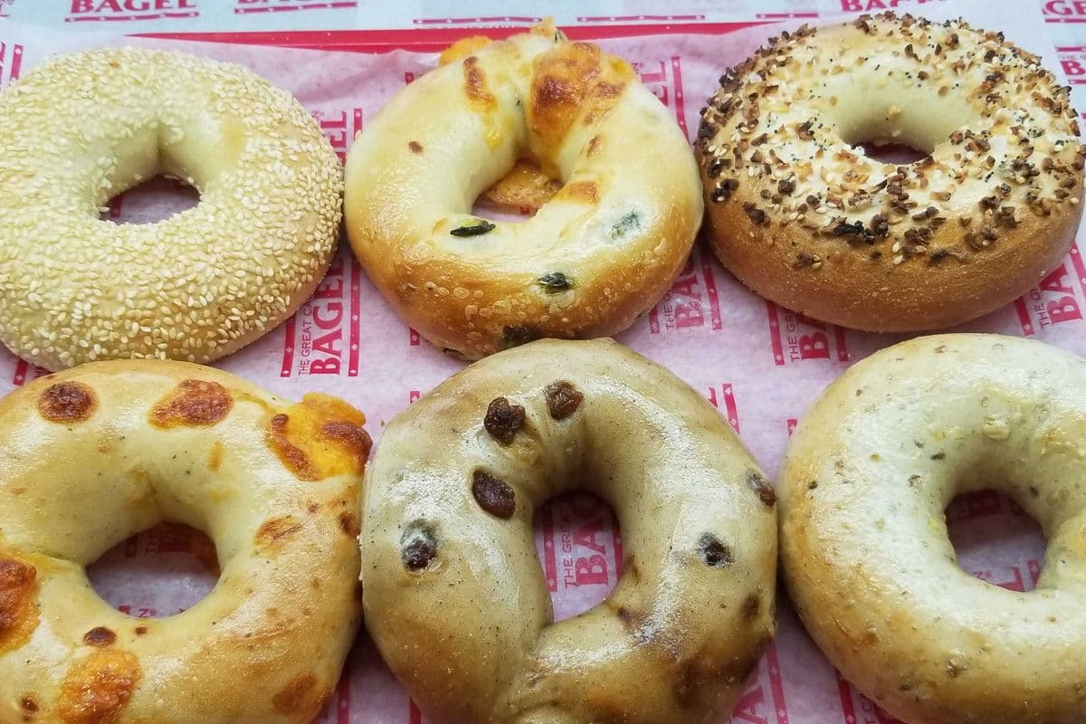 Assorted Half Dozen Assorted Great Canadian Bagels (6 pcs)