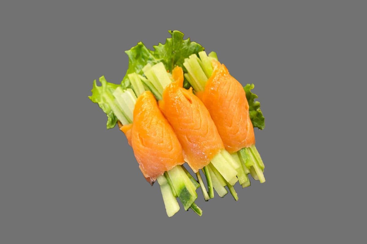 E6. Smoked Salmon Sashimi