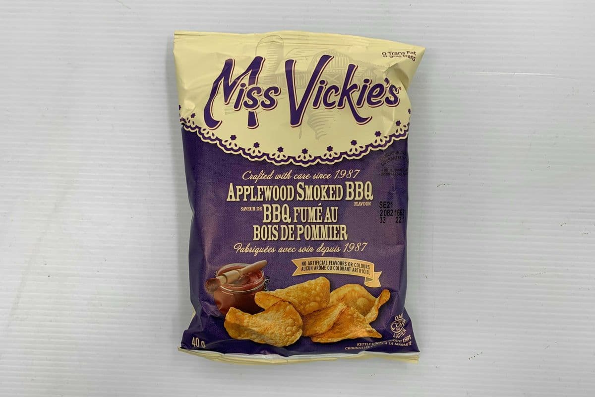 Miss Vickie's Applewood-Smoked BBQ Potato Chips (40 g)