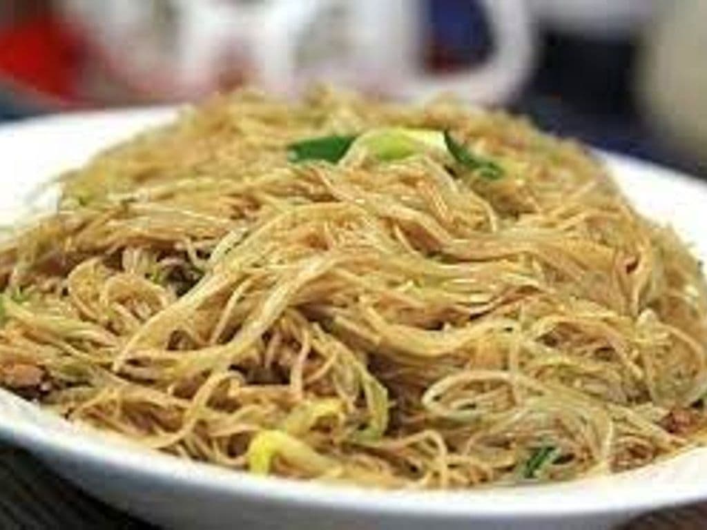 Chicken Stir-Fried Rice Noodle