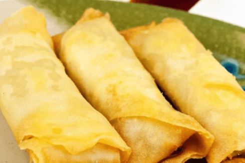 7. Spring Rolls (3 pcs)