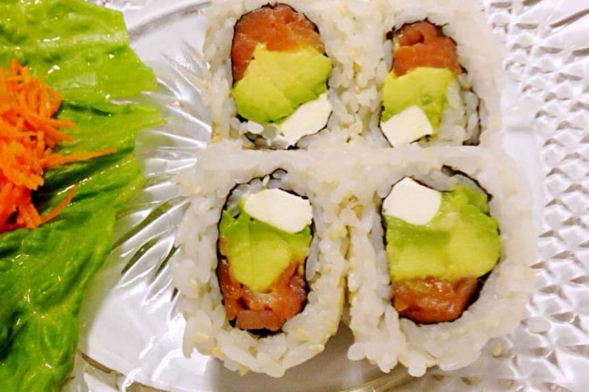 C15. Philadelphia Roll (6 pcs)
