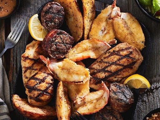 Classic Sharing Platter for 2 / Assiette à partager classique pour 2