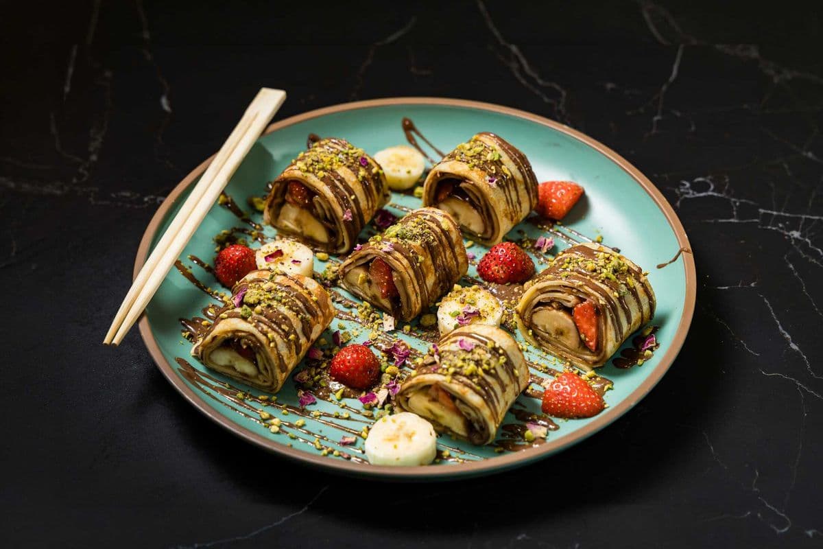 Crepe sushi
