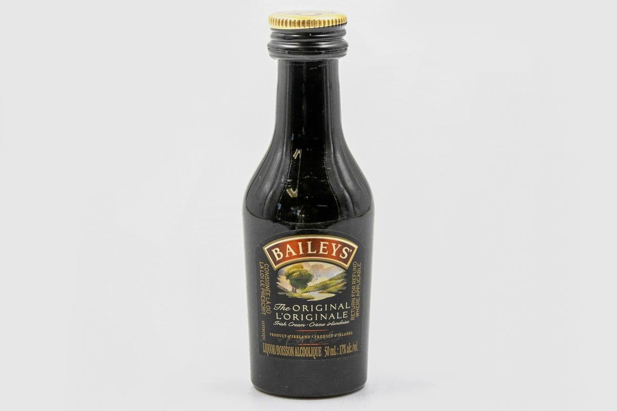 BAILEY'S IRISH CREAM (1 x 50ML) (1 x 50 ML)