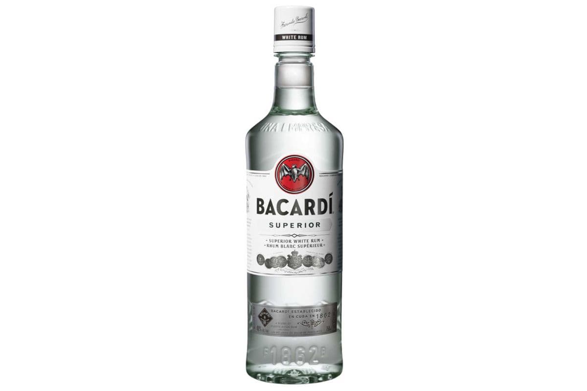 772525 - Bacardi White (Plastic) (1 x 750ml)