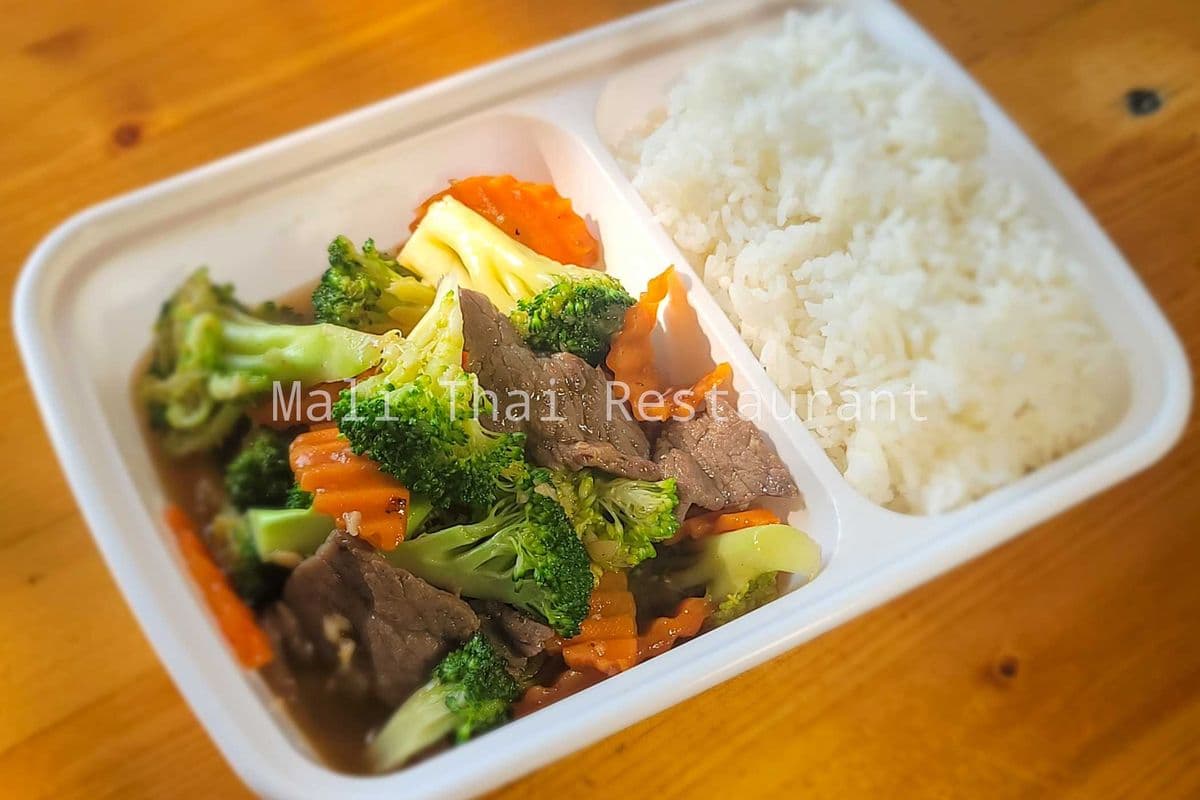 RD10. Pad Nam Mun Hoi (Oyster Sauce)