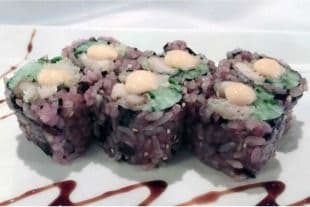 B6. Chicken Tempura Brown Rice Roll