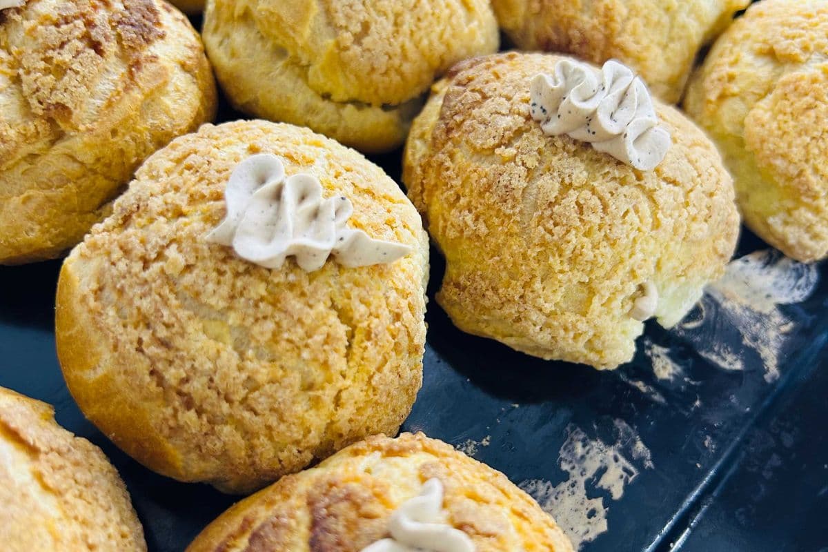 Cappuccino Puffs (6pcs) 卡布奇诺泡芙