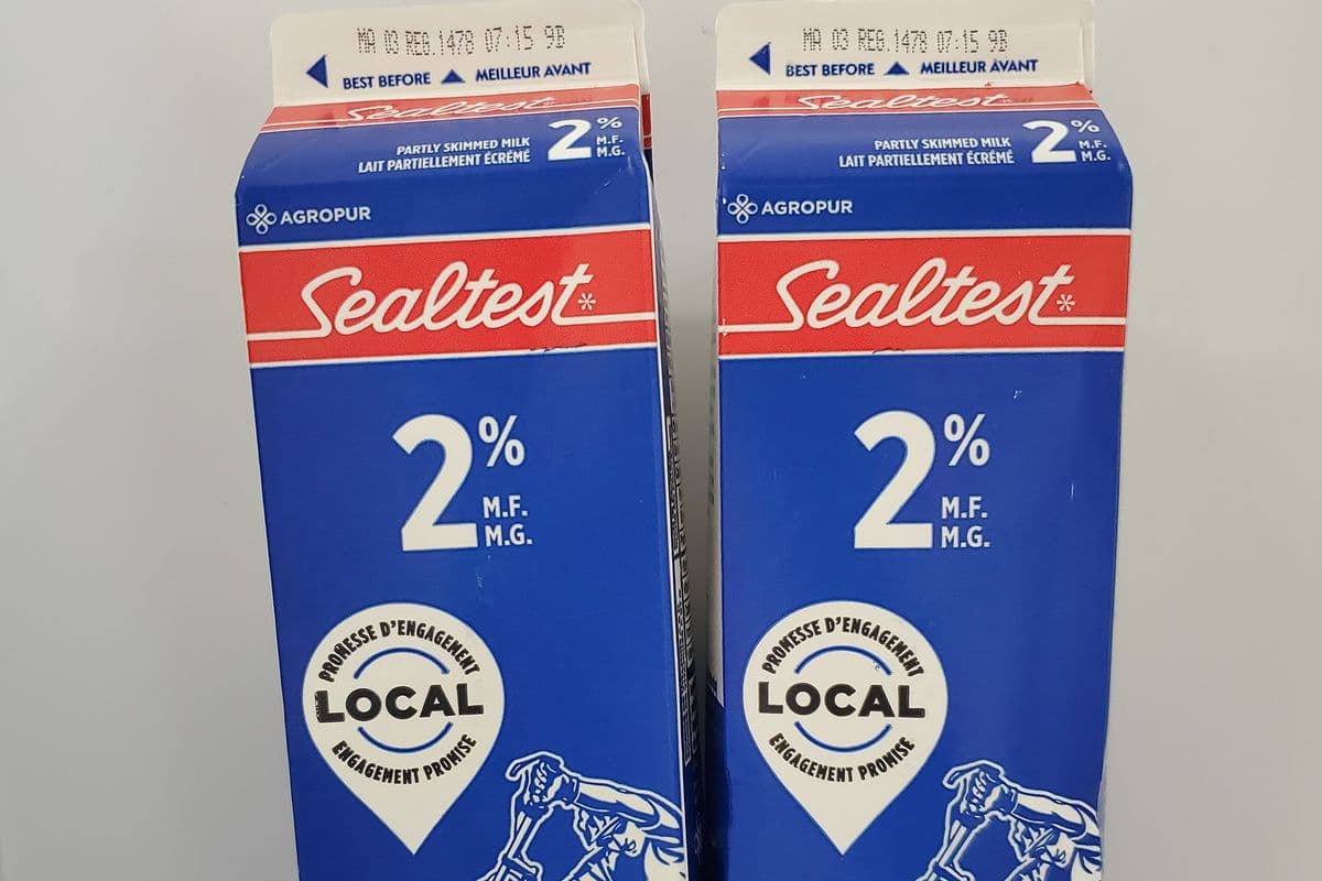 Neilson or Sealtest Milk 2% (1 L)