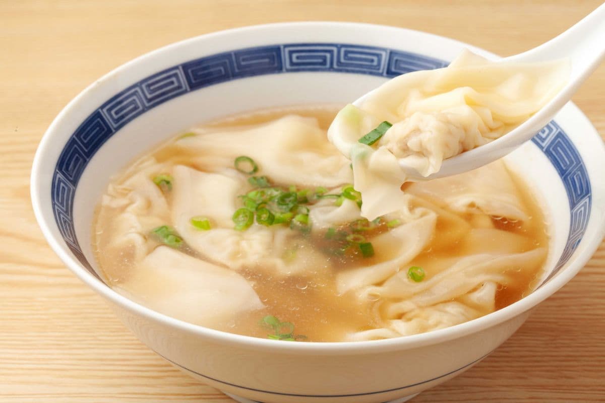 Wonton Soup (6 Pcs)