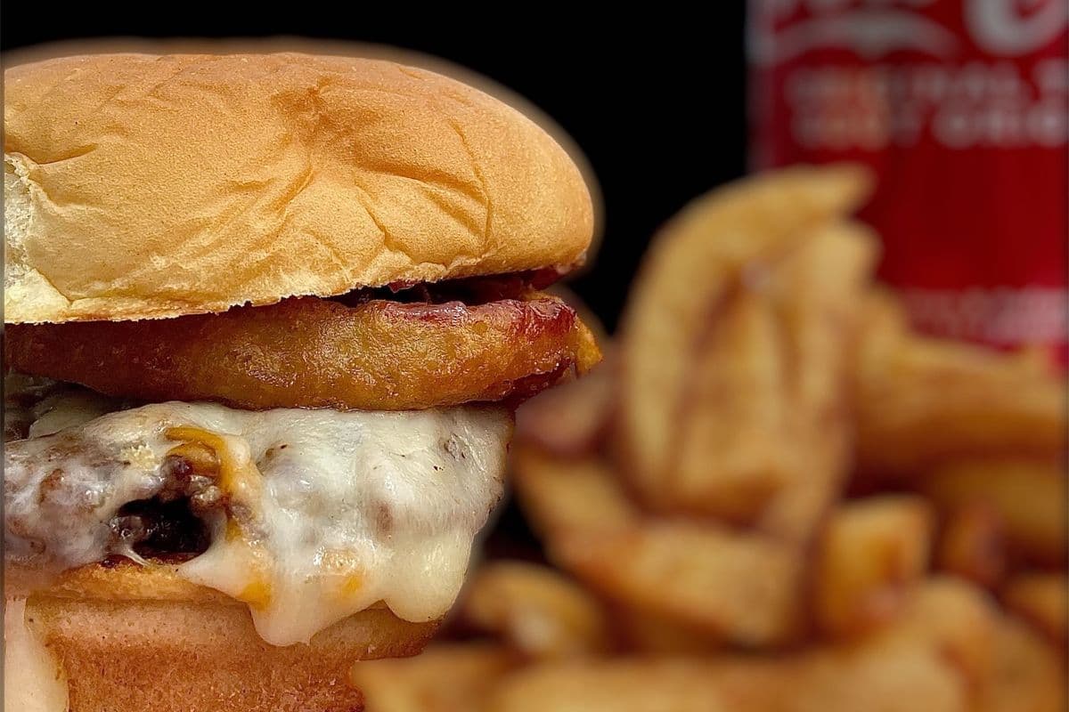 Fat Les Burger