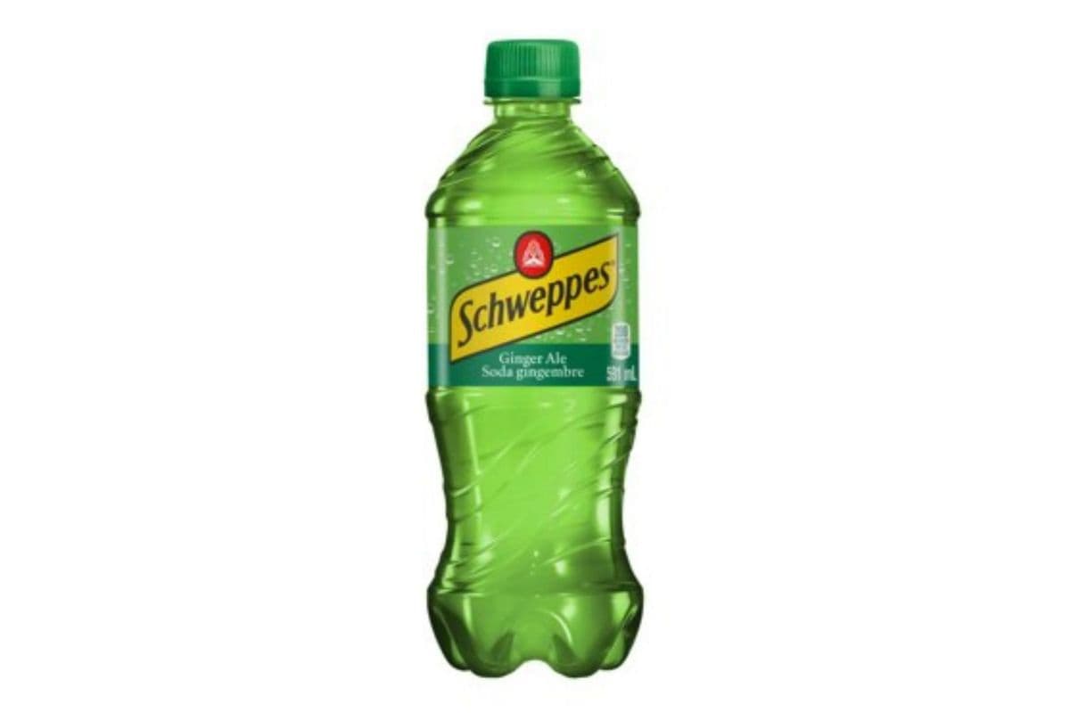 Schweppes Ginger Ale (591ml)