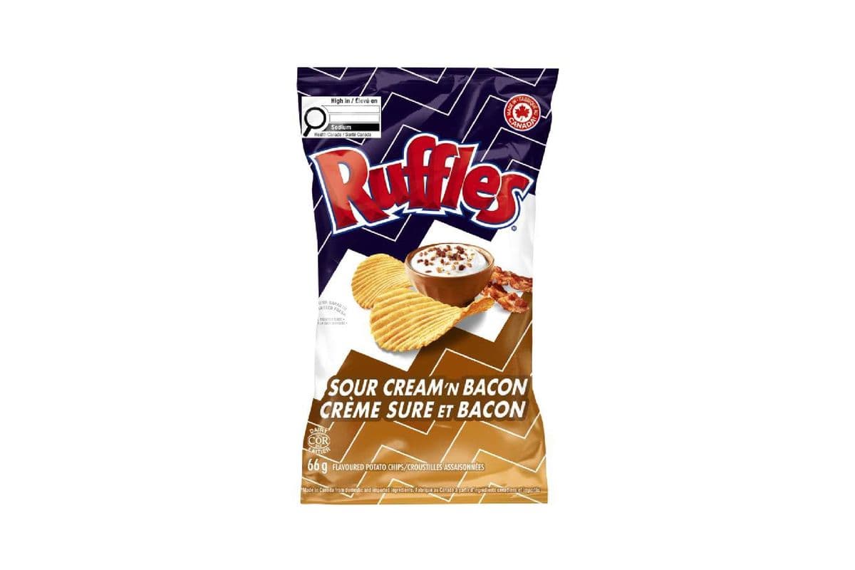 Ruffles Sour Cream and Bacon (66 g) 1000247