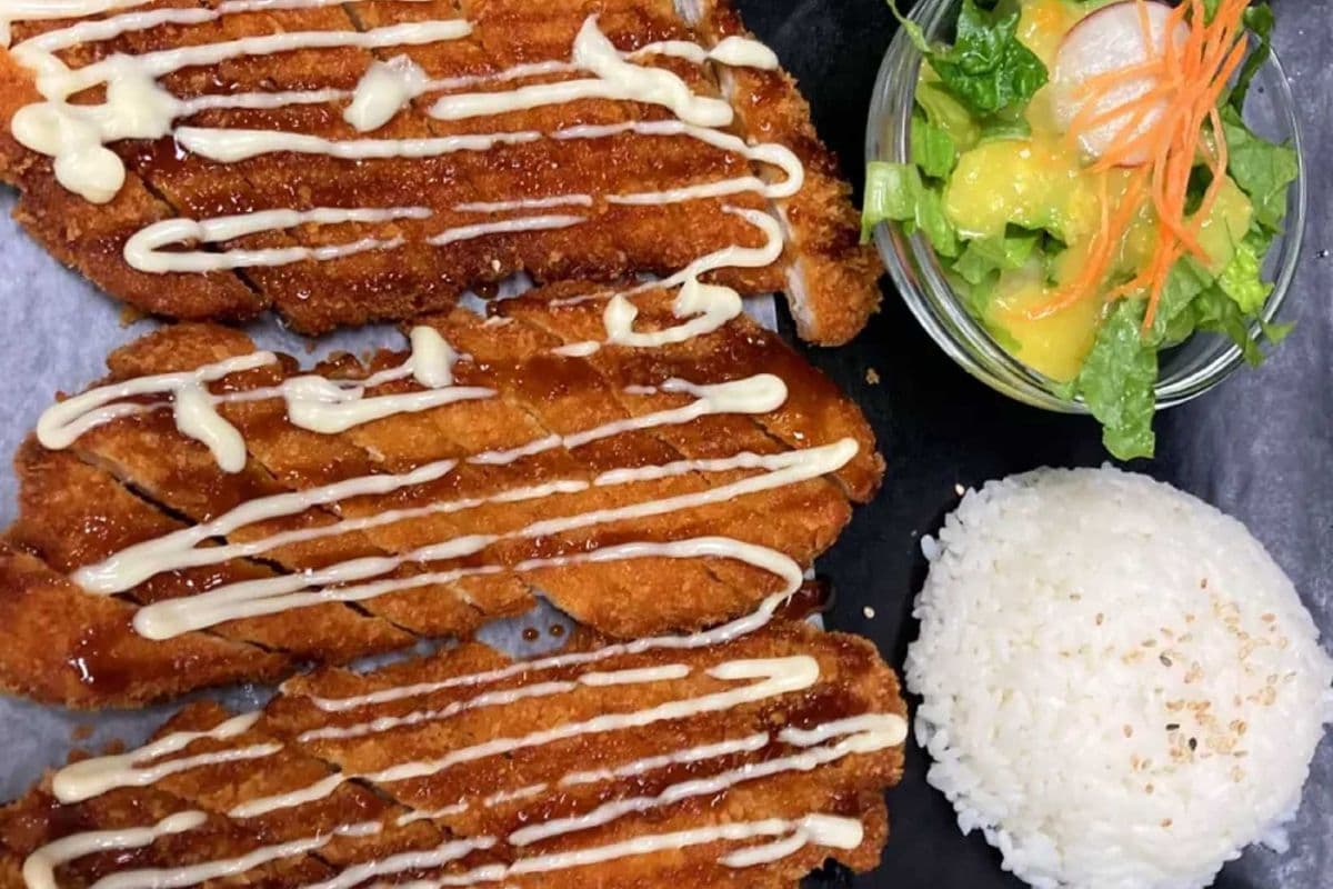 Tonkatsu(pork cutlets)