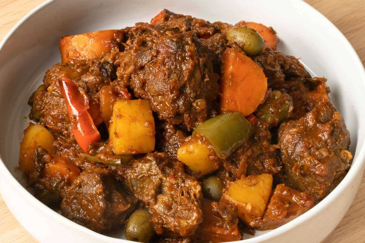 Beef Caldereta w/Rice