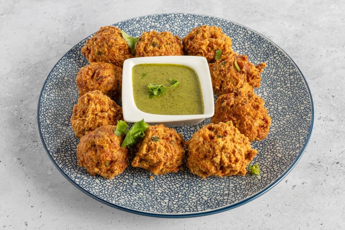 A1. Chicken Pakoras - 10 Pieces