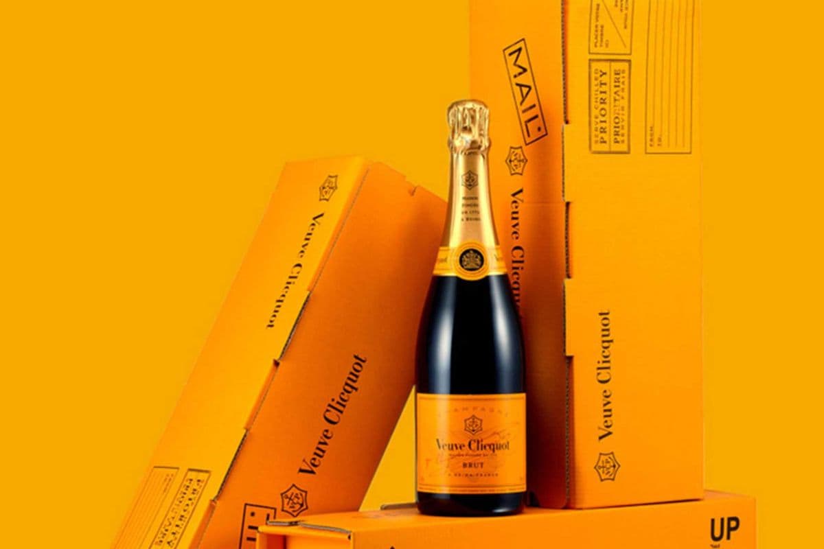 Veuve Clicquot Brut Champagne 750 ml (1 x 750ml)