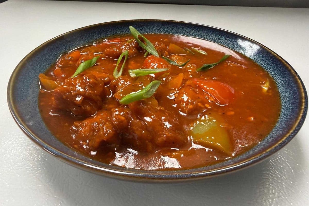CHILLI CHICKEN