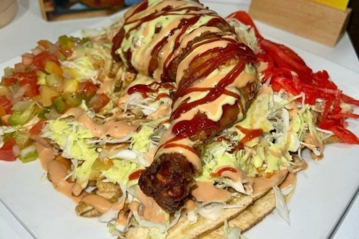 Pollo Con Tajadas