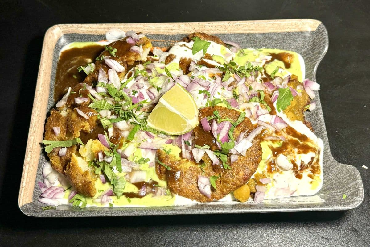 Aloo Tikki Chana (2 pcs)