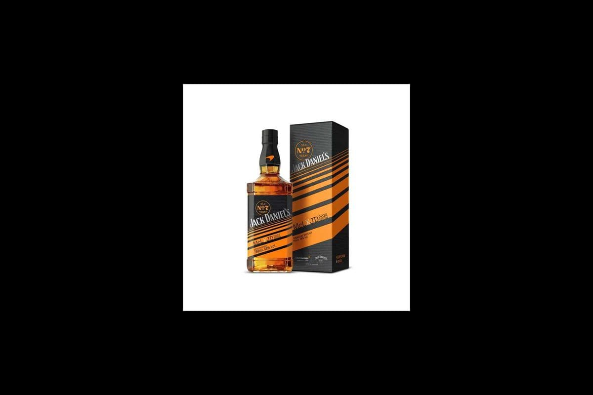 JACK DANIEL'S LIMITED EDITION-MCLAREN + 750 ML COKE BOTTLE (1 x 700ml)