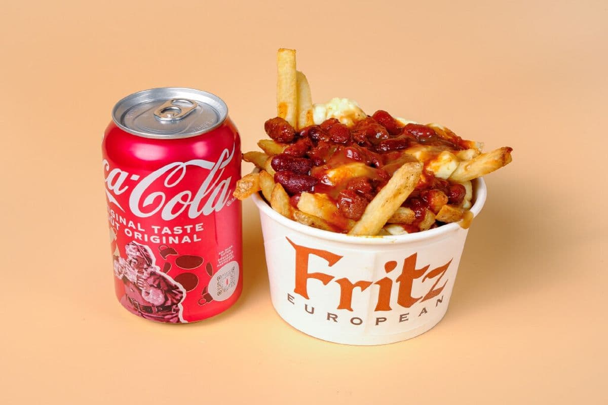 Chilli Poutine with Soda Pop