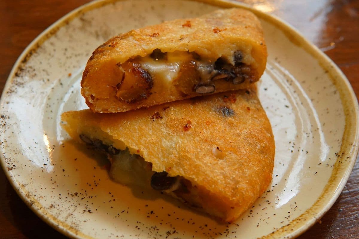 Vegan Emp Vnz (Beans & Plantain) (GF)