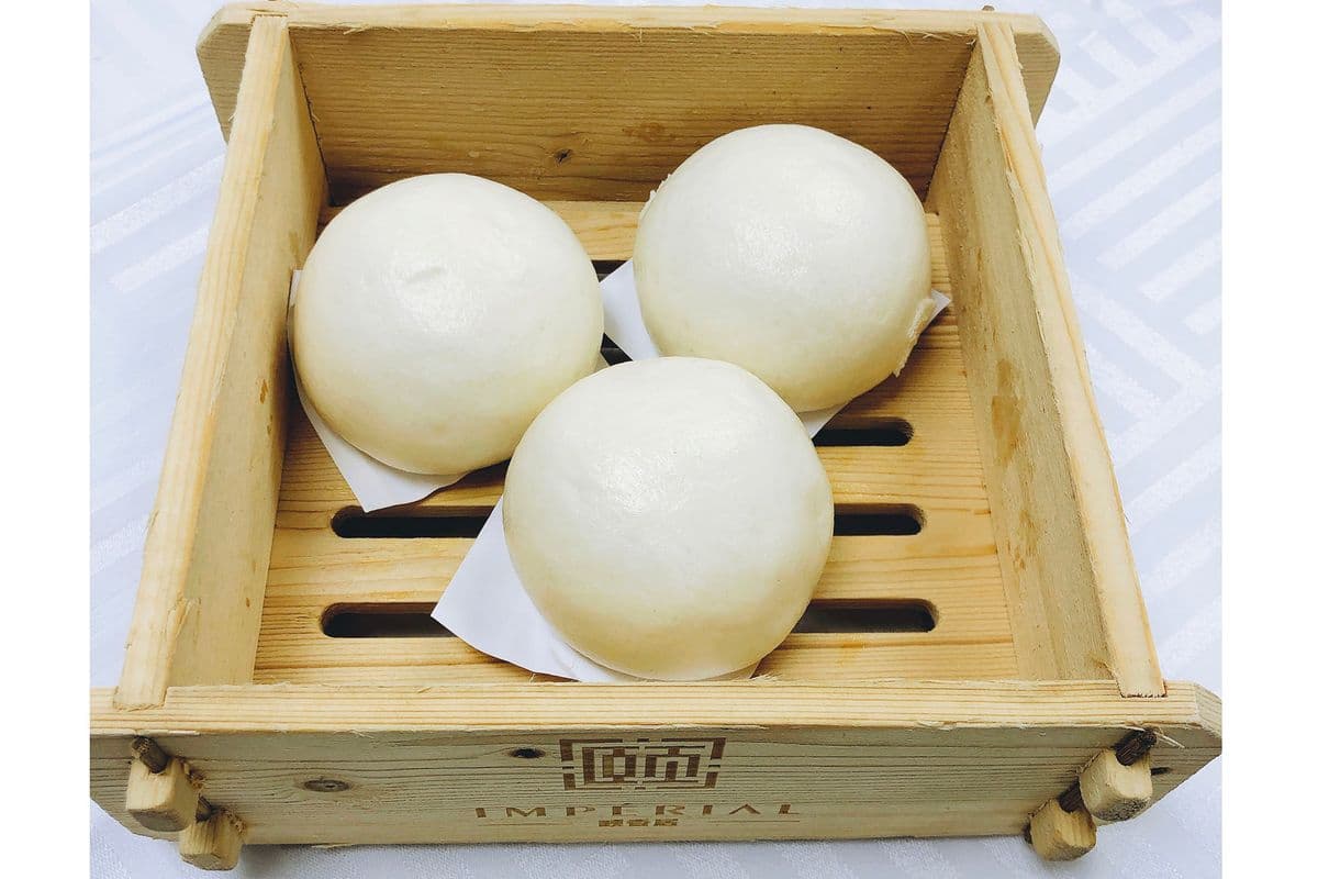 108-Laosha Bao - bao vapeur avec écoulement de crème (3mcx) 流沙包