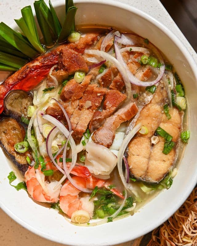 PS7. Vietnamese Fermented Fish Noodle Soup
