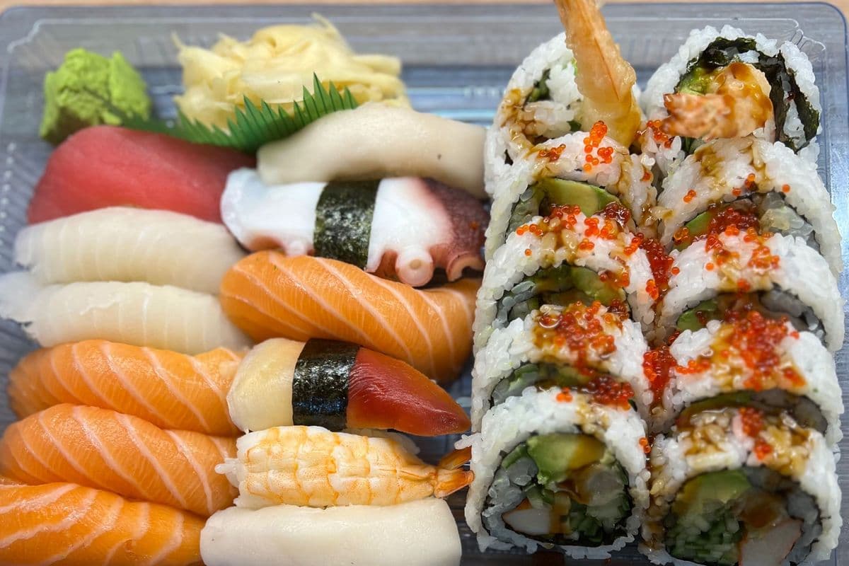 61. Assorted Sushi (22pcs)