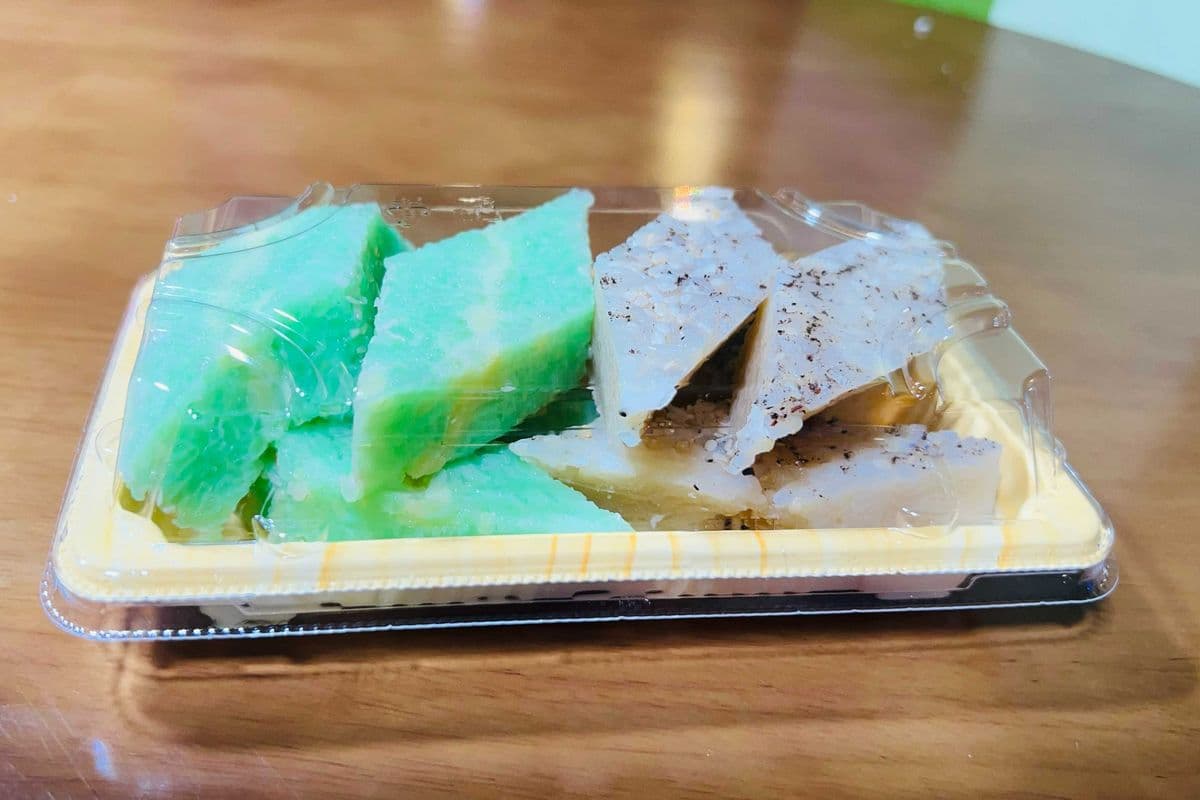 Deli 23 -Bánh Xôi Vị / Sticky Rice Cake