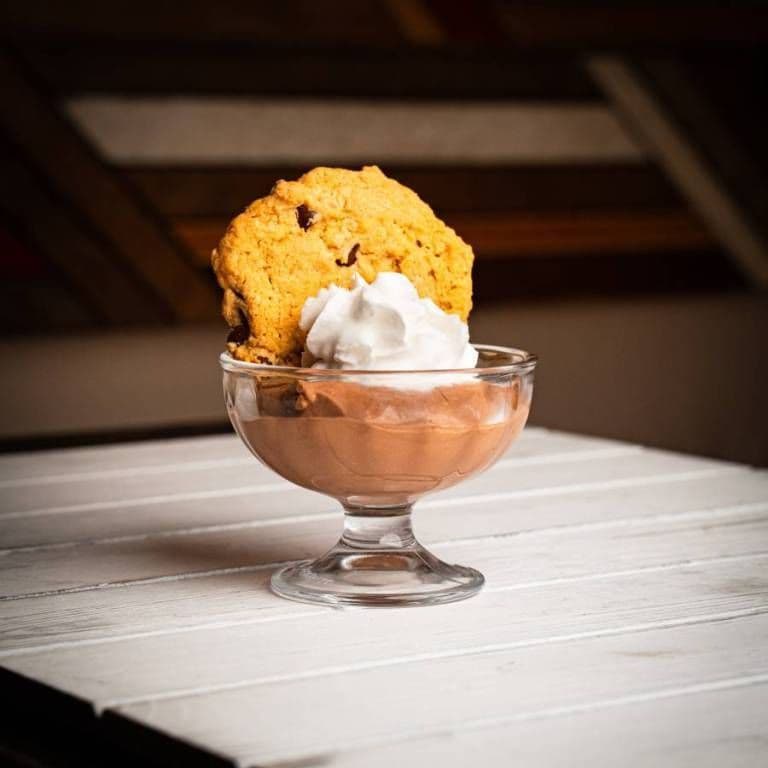 Chocolate Chip Cookie & Mousse