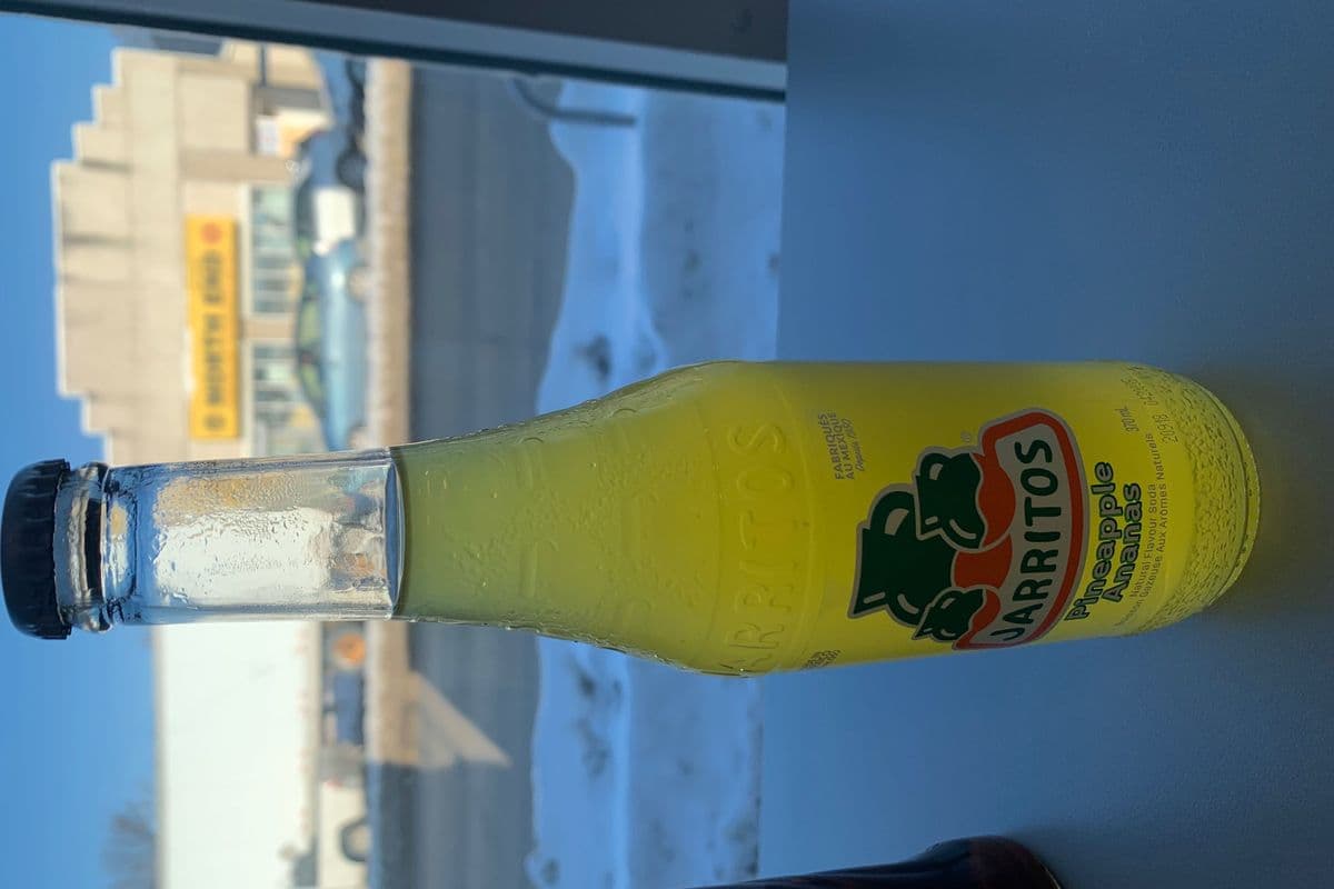 Pineapple jarritos (370ml)