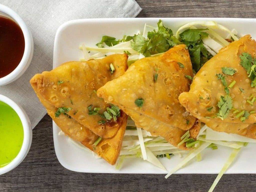 Vegetable Samosa - 3 Pieces