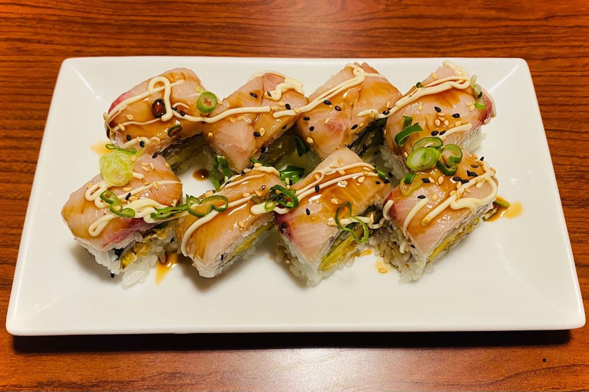 Osaka Dragon Roll (8 pcs)